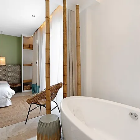 Apartment Luxury With Swimming Pool